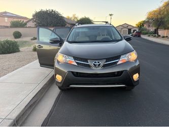 2014 Toyota Rav4 XLE - AWD