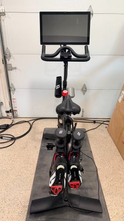 Peloton Bike - with W6 & M9 shoes