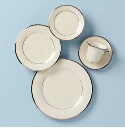 Lenox Solitaire Fine China 5-Piece Place Settings (Service for 4 Available)
