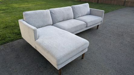 Sectional couch