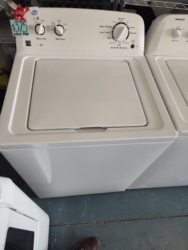High Efficiency Kenmore Top-loading Washer Like New!