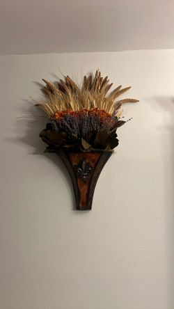 hanging flower wall decor