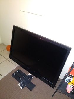 Tv and wall mount