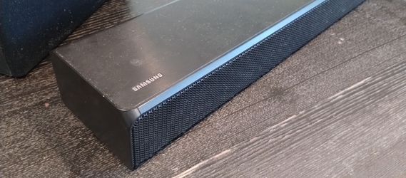 Samsung soundbar and subwoofer