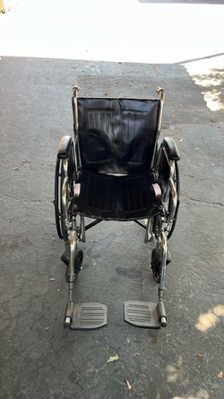 Excel 2000 Extra Wide Wheelchair, 20", Swing-away Legs