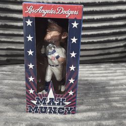 Max Muncy Bobble Head 