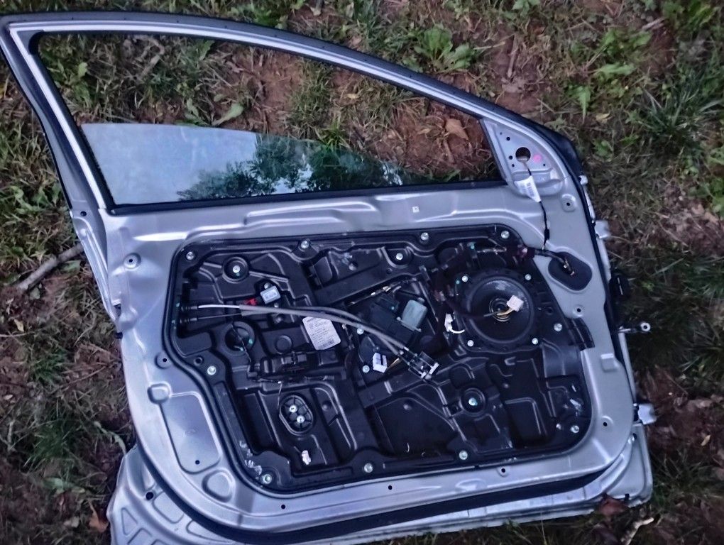 2013 Hyundai Sonata For Parts