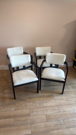 Wood chairs set of 4