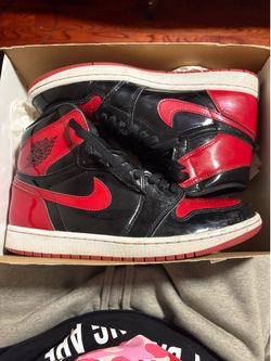 Air Jordan 1 Retro High OG Patent Bred Size 9.5