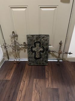Metal Decor Crosses
