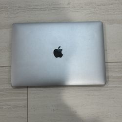 MacBook Pro 13” (2019) – 1.4GHz Quad-Core i5 / 8GB / 128GB – Works Great – With Receipt