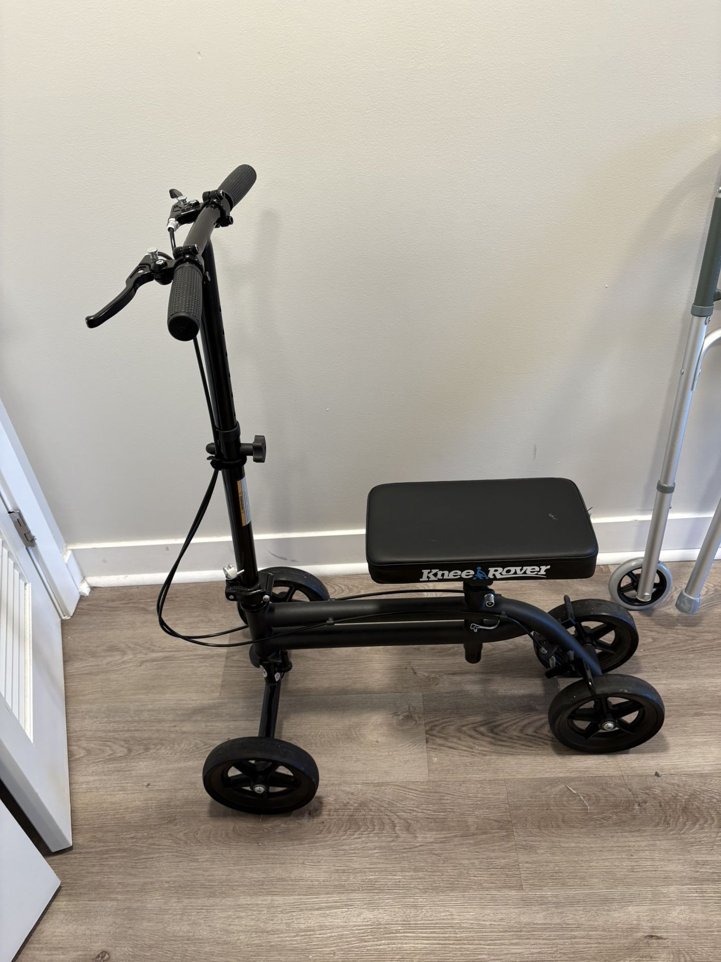 Knee Rover Scooter