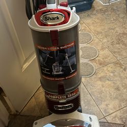 Shark rotator vacuum