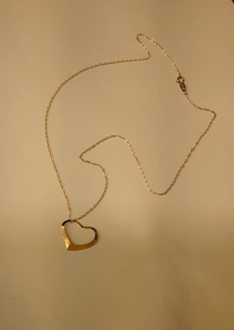 Solid 14 Kt Yellow Gold Open Heart Necklace