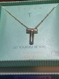 Leith 'T' Initial Necklace Gold