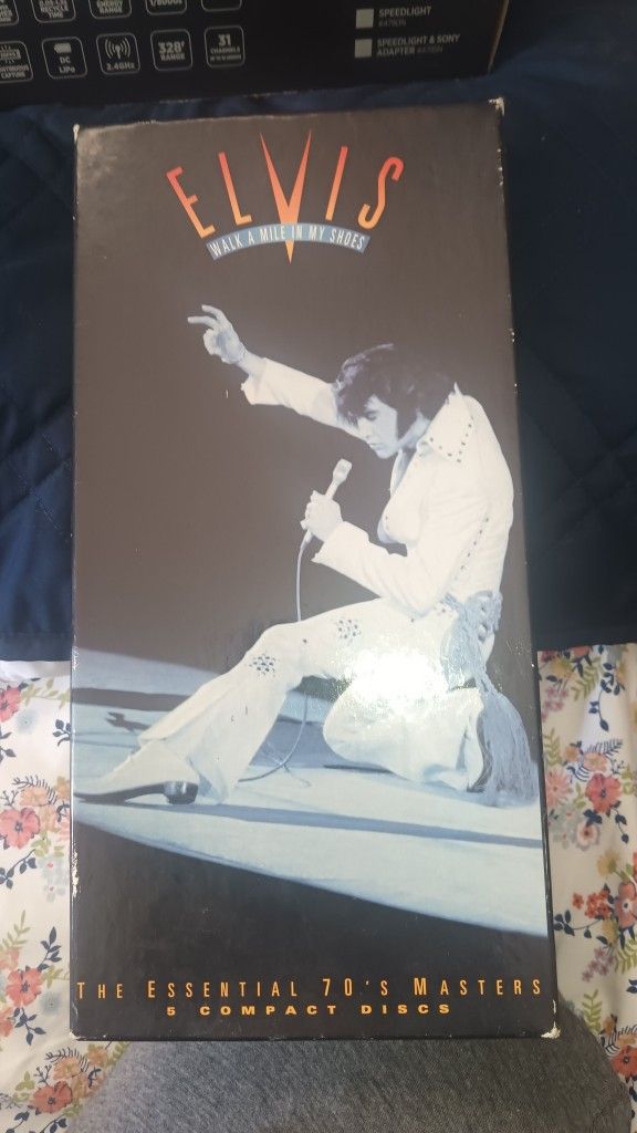 Elvis Walk a Mile in My Shoes