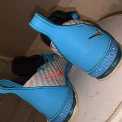 Lebron 16’s South Beach Edition