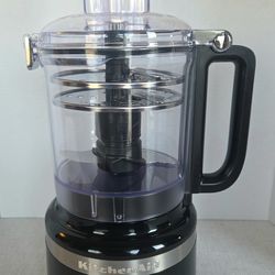 Title KitchenAid 9 Cup Food Processor Complete w/ Blades