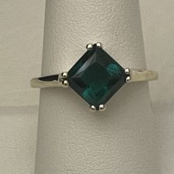 14k Yellow Gold ~8x8mm Square Emerald Solitaire Ring Size 9