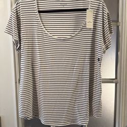 Hollister  Super Soft Stretchy Scoop Neck Tee