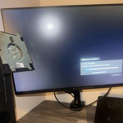 Monitor Alienware 240 GHZ, 26”