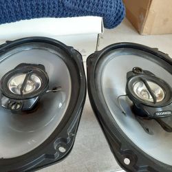 Kenwood Speakers 2pc