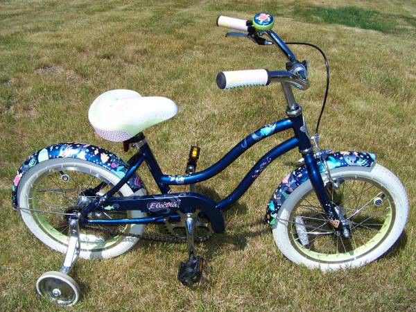 Like New 16" Girls Bike Electra Beach Cruiser with Training Wheels