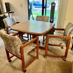 Great/excellent Like New Condition Solid Oak Pedestal Table with rolling Chairs