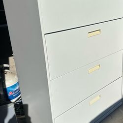 Hon 4 Drawer Filing Cabinet