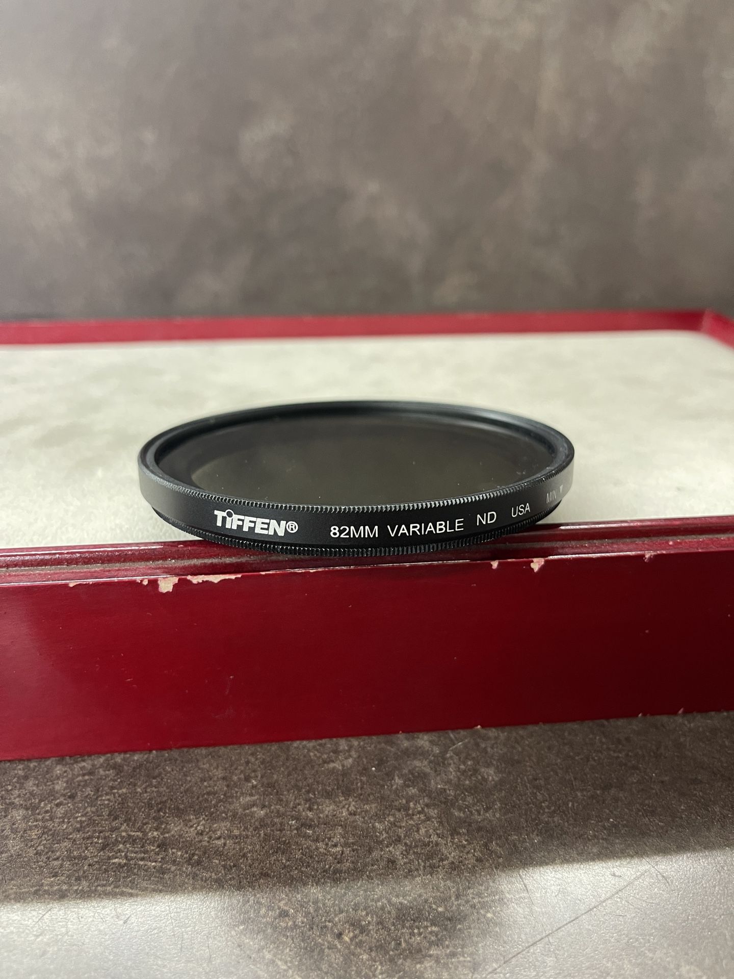 Tiffen 82mm Variable ND Filter – w/ Carrying Bag
