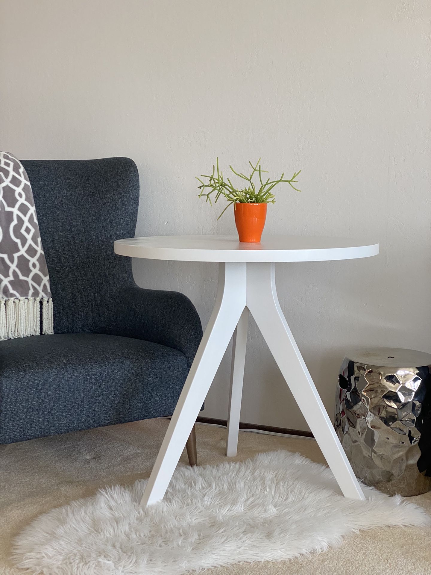 Beautiful West Elm Tripod Table