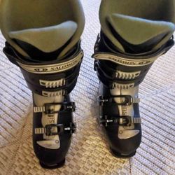 Salomon ski boots 27.5 / us mens 9.5