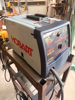 Hobart Handler 175 With Tank and Cart