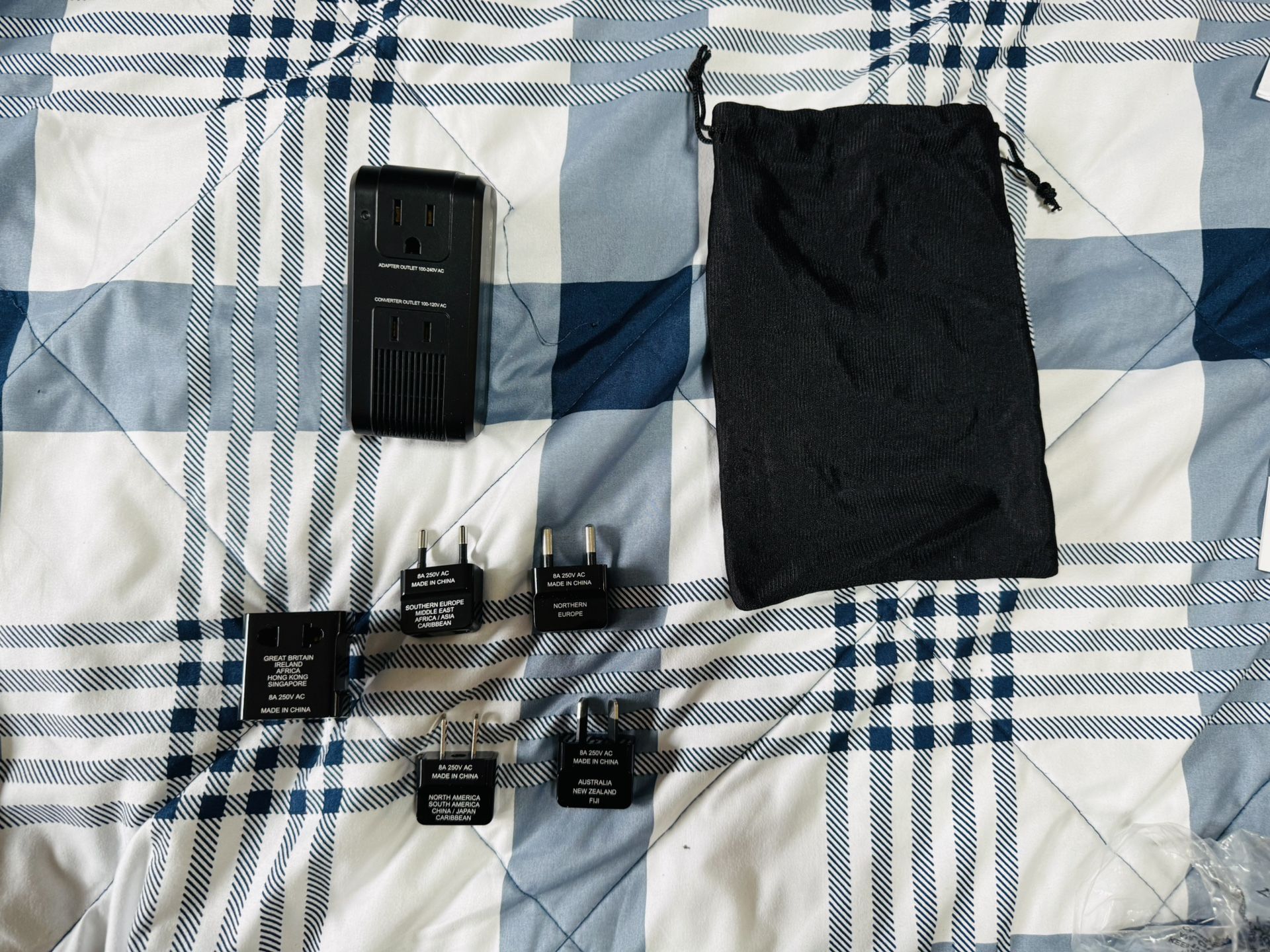 Travel Power Adaptor and Converter - Insignia 