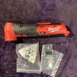 🧰🛠Milwaukee M12 FUEL Cordless Multi-Tool w/Attachments-NEW!(Tool-Only)-$95!🧰🛠