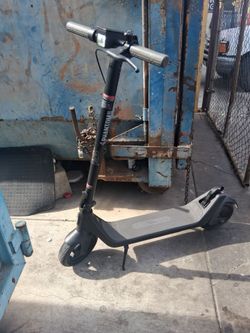 Electric scooter