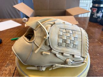 Pro 44 pitcher size 13