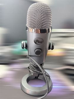 Blue Microphones - Blue Yeti Nano Premium Wired Multi-Pattern USB Condenser Microphone - Black