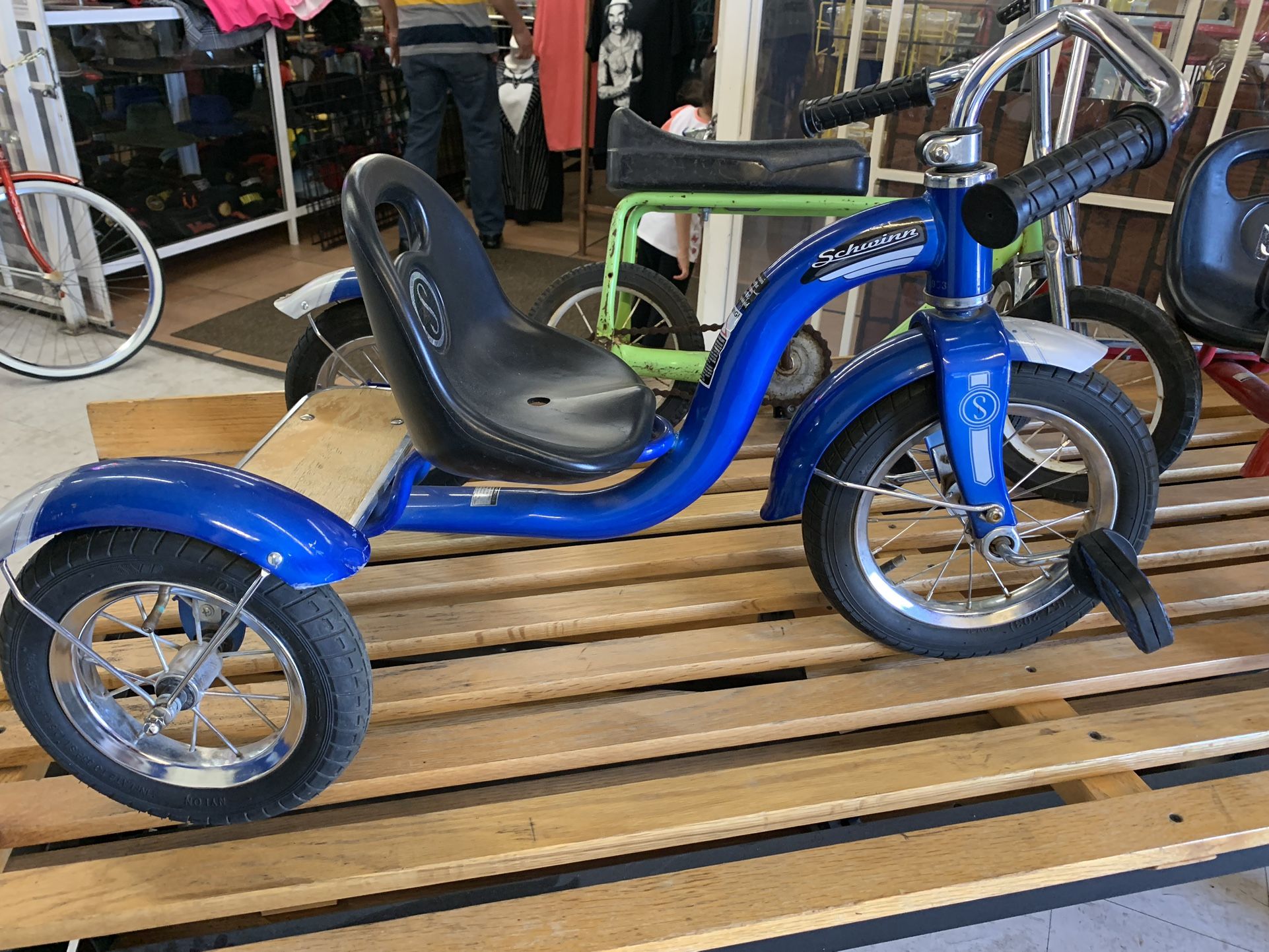 Schwinn Meridian Schwinn Quality Triciclo Schwinn Roadster Toddler