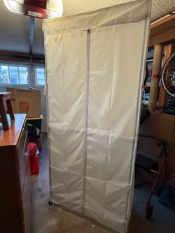 Wardrobe / Shelf Unit