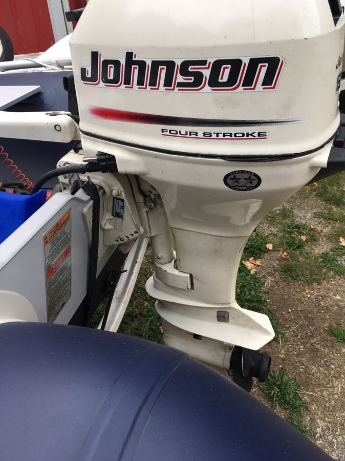 8 hp Johnson outboard boat motor 4 stroke