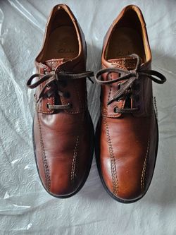 CLARKS OXFORD SHOES  BROWN