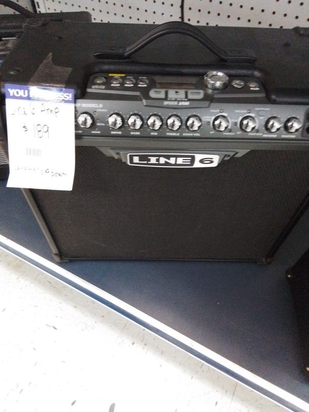 LINE 6 AMP