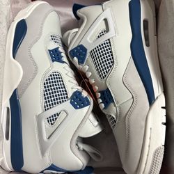 DS MILITARY JORDAN 4 SIZE 10 & 12 