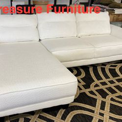 Beautiful New White Fabric Sectional (Finance & Delivery)