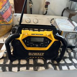 Radio Dewalt 