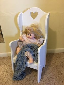 Toddler/Doll Chair (fresh chalk paint) apprx 26tx12w