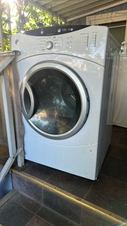 Electric Dryer works good