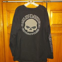 MENS XL HARLEY-DAVIDSON SHIRT WITH SEWN ON LOGO