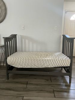 Toddler bed
